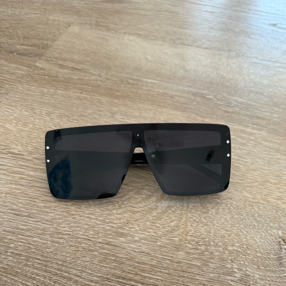 Black Oversized Square Sunglasses